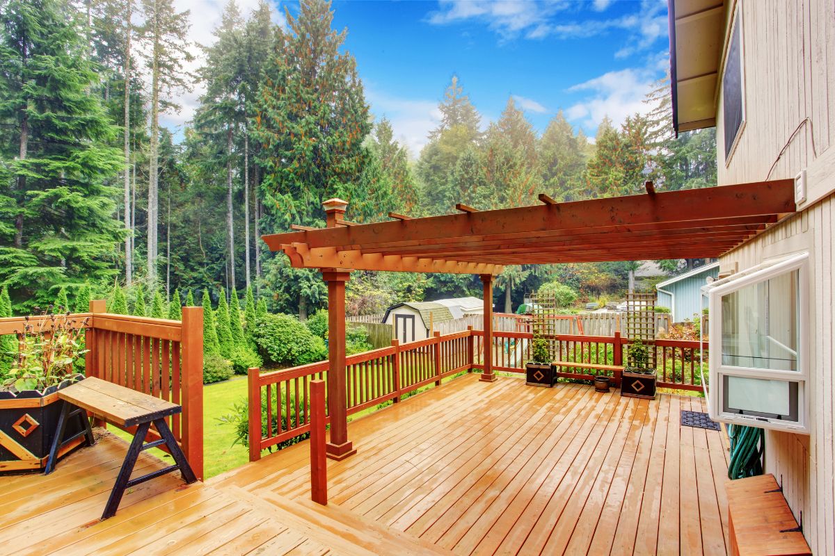 Wood Decks/Pergola